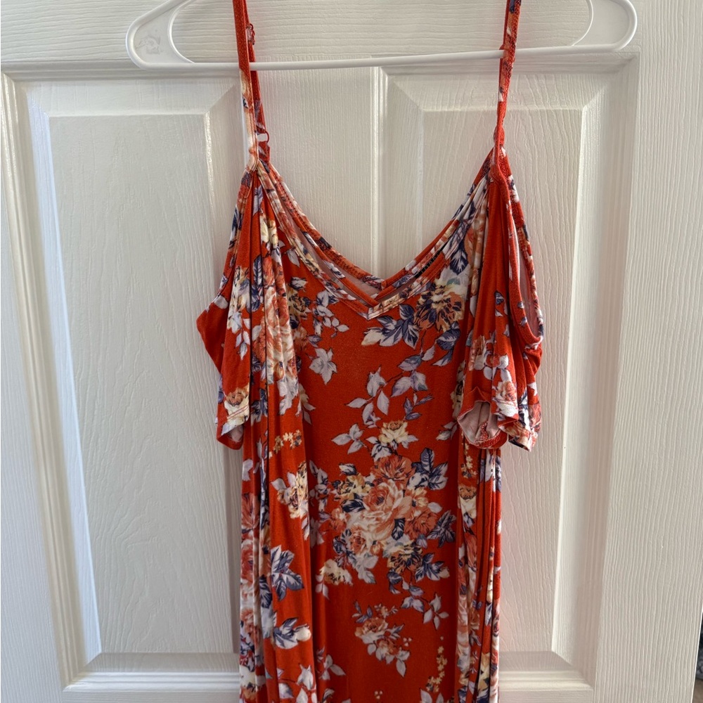 Floral Spaghetti Strap Shoulder Top